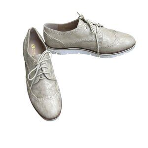 White Mountain Gold Praise Wingtip Oxford Lace Up Shoes Rockabilly Size 8.5